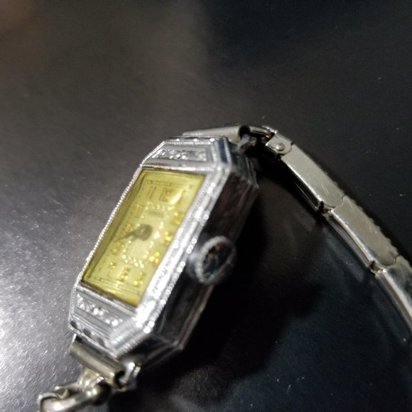 Antique Benrus 6 Jewels Lady's Watch Mechanical Art Deco WORKING ART DECO DESIGN - Picture 2 of 8